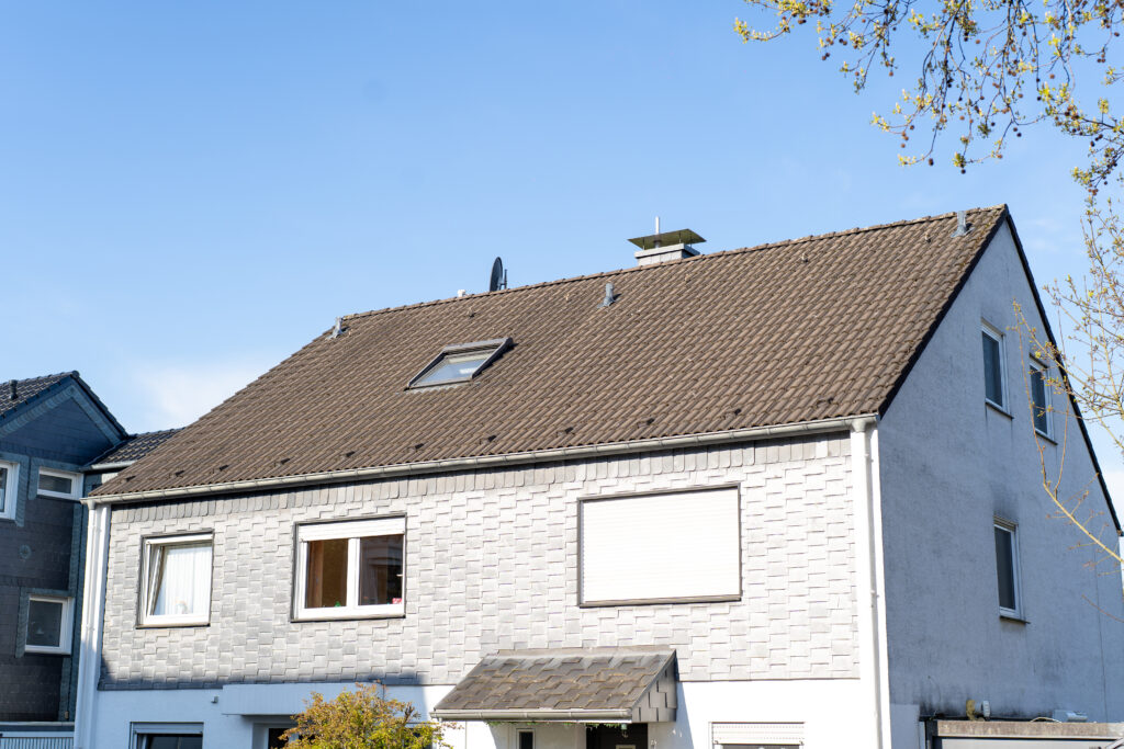 Dach vor der Solarinstallation